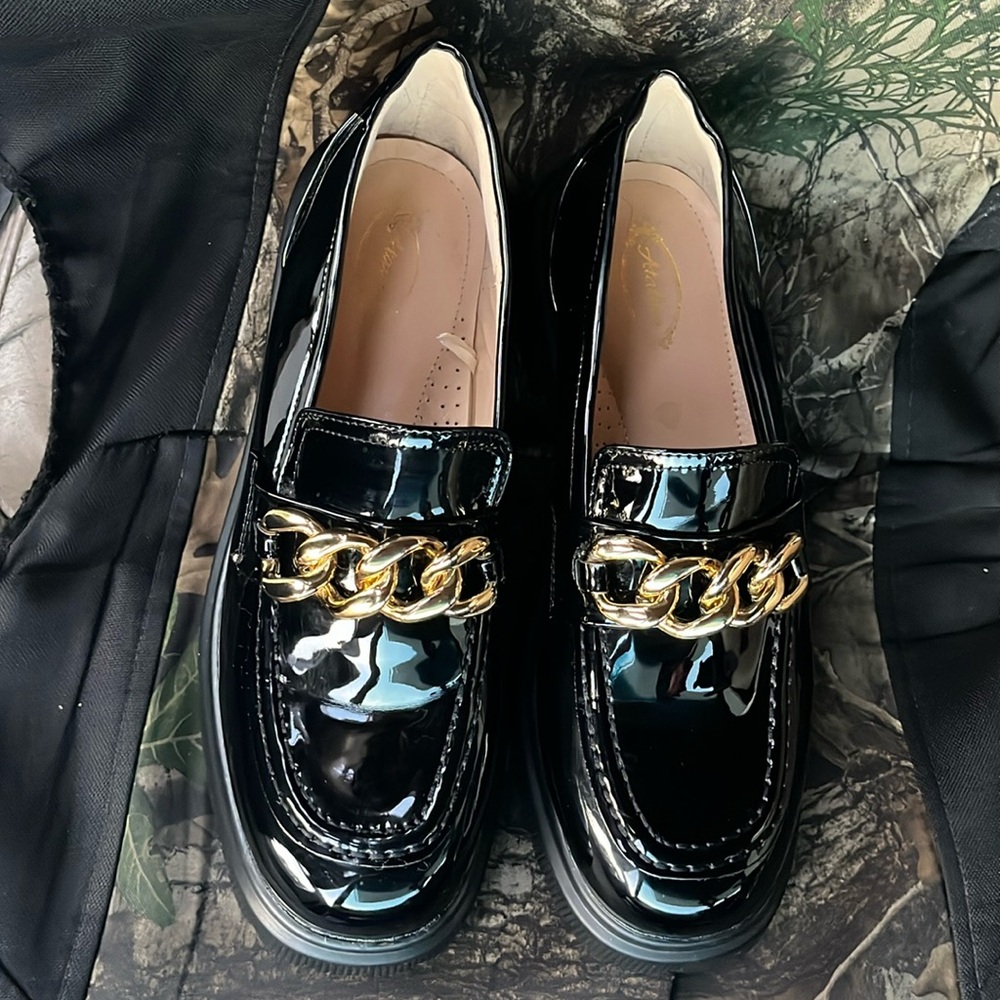 Atalina women’s shoes size 8.5